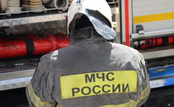 Пассажиры и водитель эвакуировались из горящего автобуса