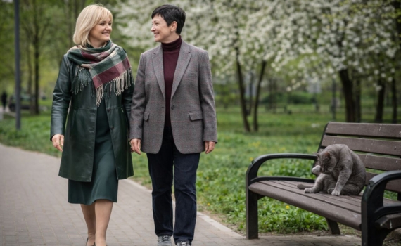 Минус 5 лет за одну стрижку: прически, которые делают лицо худее и моложе — женщинам 50+ Минус 5 лет за одну стрижку: прически, которые делают лицо худее и моложе — женщинам 50+